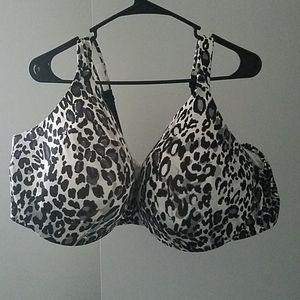 NWT Black and Silver Leopard Print Bra